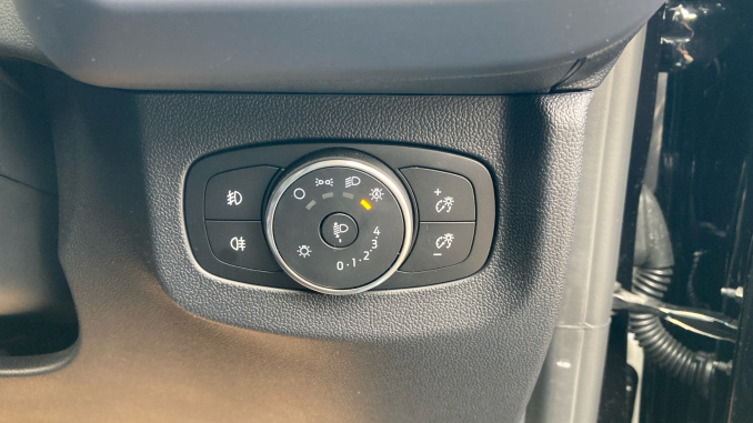 Ford Transit Courier Diesel 1.5 EcoBlue Active Van - Image 21